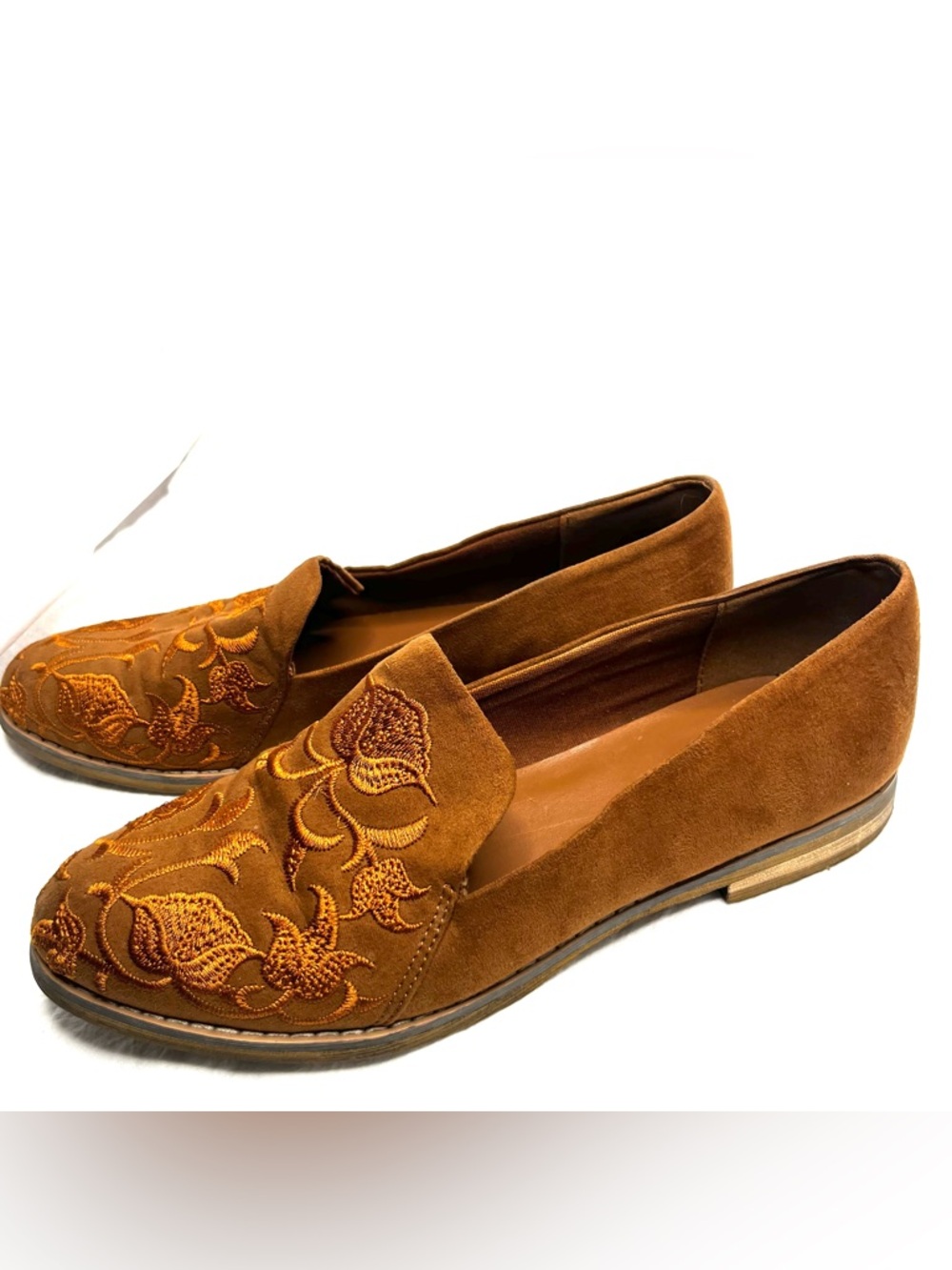 Indigo Rd Embroidered Loafers Brown Suede Floral Slip On Size 7.5 - Picture 2 of 9